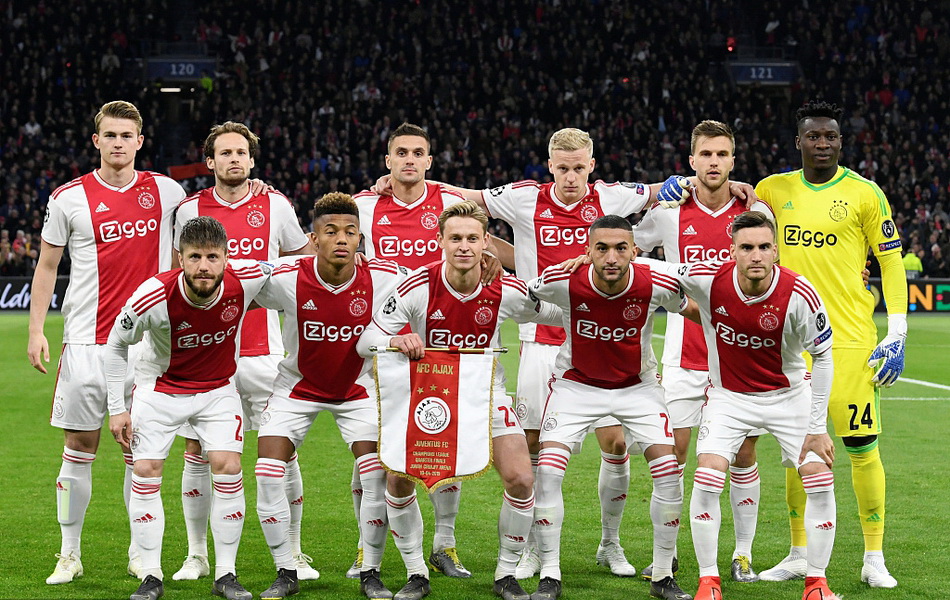 开云体育在线-红军主场力克阿贾克斯，晋级欧冠强