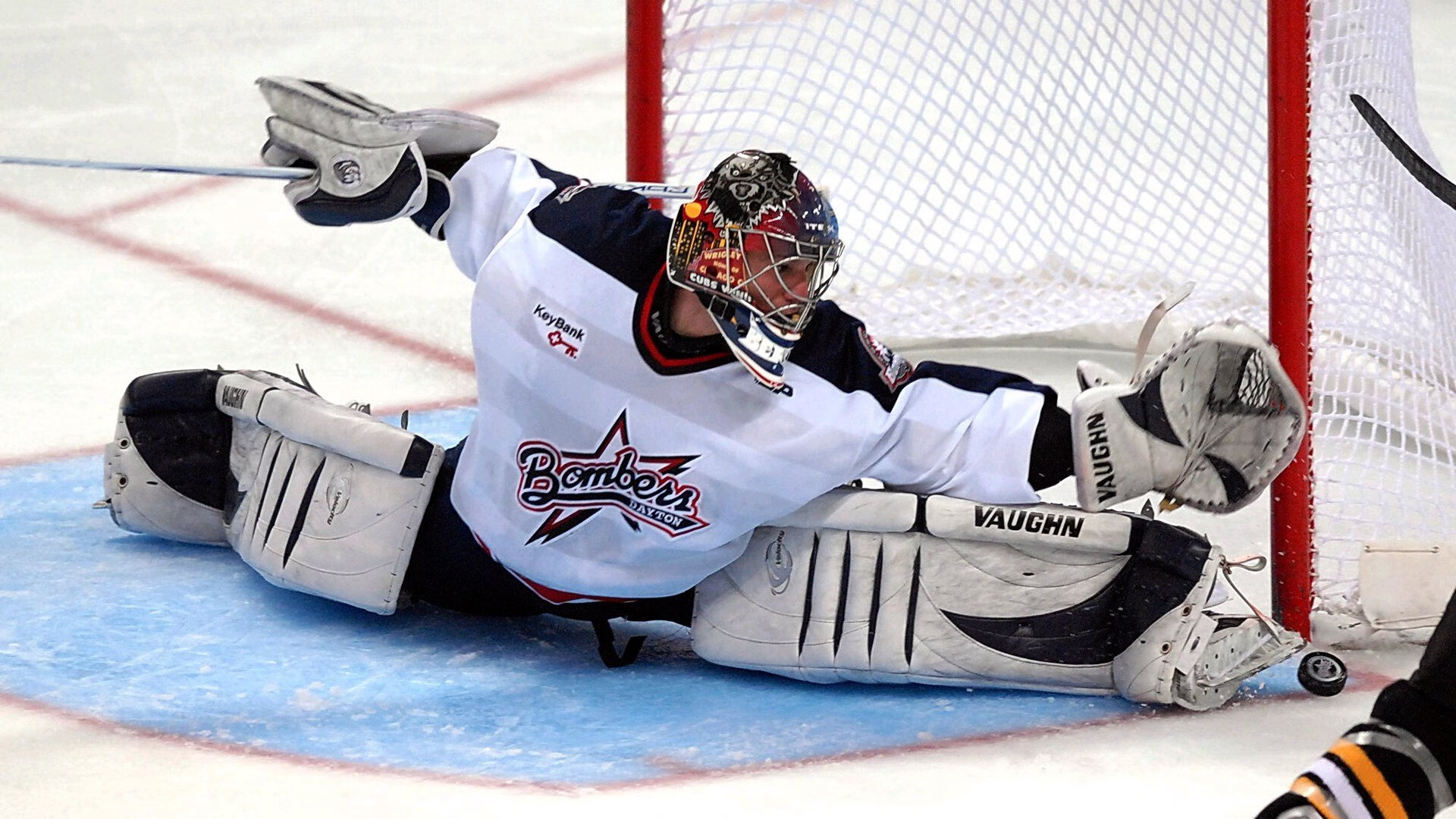 开云体育官方网站-跨界狂想，当黄蜂带走广厦队，库里在欧冠决赛接管比赛